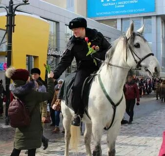 Женщина кавалерист