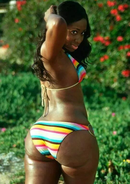 Блэк эбони африкан. Big african girl. Девушки чернокожие с большой попой. Блэк эбони модель. Модель биг блэк эбони.