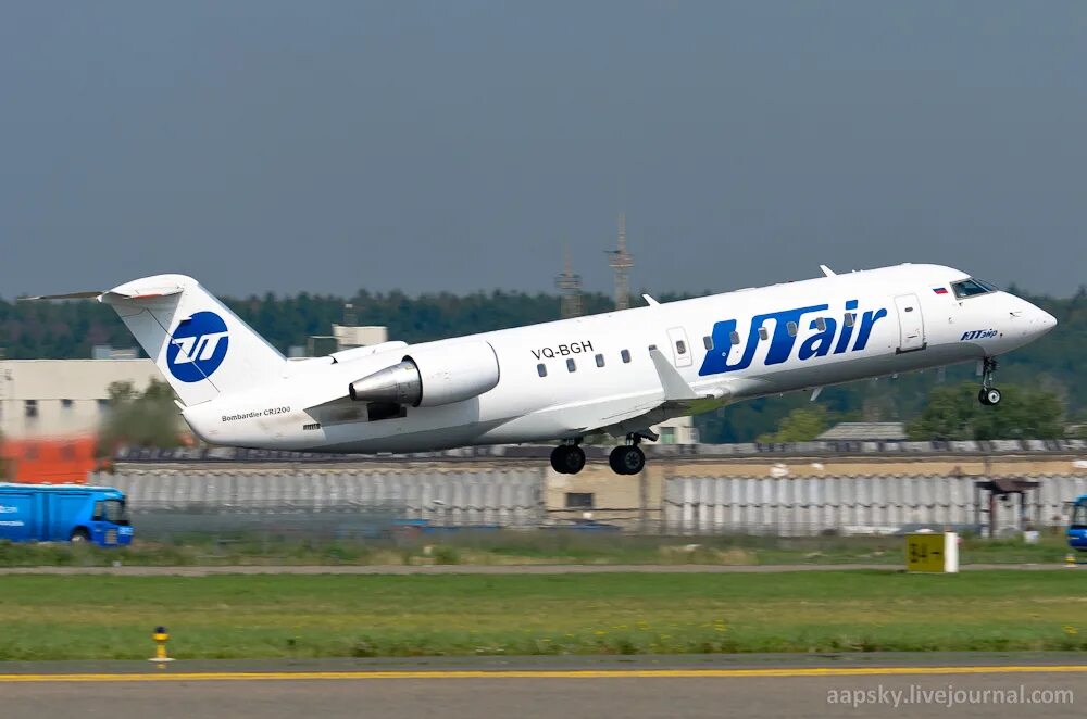 Самолёт ютэйр боинг 737-800. Ut807 рейс. Рейс ut. Ютэйр ut 137 atr 72. Боинг 737 ютэйр.