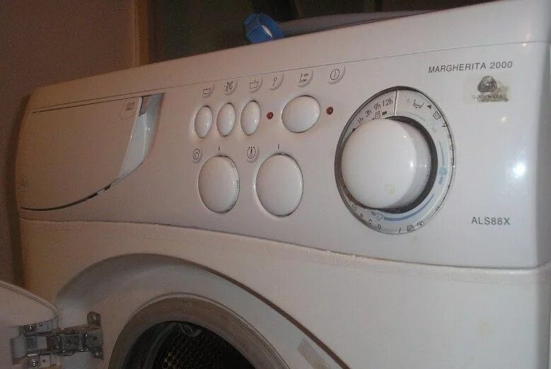 Hotpoint ariston f08. Стиральная машина Margherita 2000.