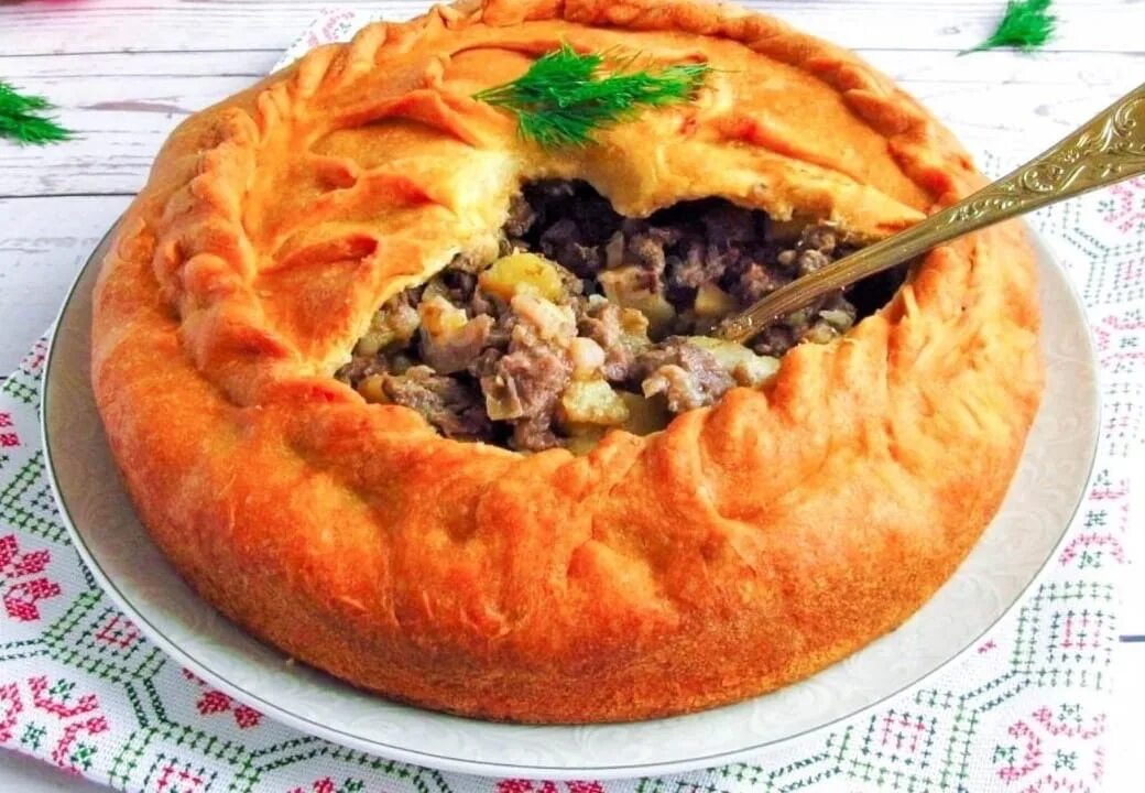 Вак бэлиш. Вак бэлеш татарское национальное блюдо. Татарская кухня бэлиш. Зур бэлеш татарское национальное блюдо. Татарская кухня бэлиш.