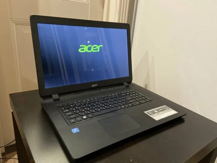 Acer Aspire es1-732. Acer Aspire es1-732-p9ck. Acer Pentium. Ноутбук Acer Aspire es 17 es1-732-p2vk.