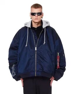 Бомбер vetements
