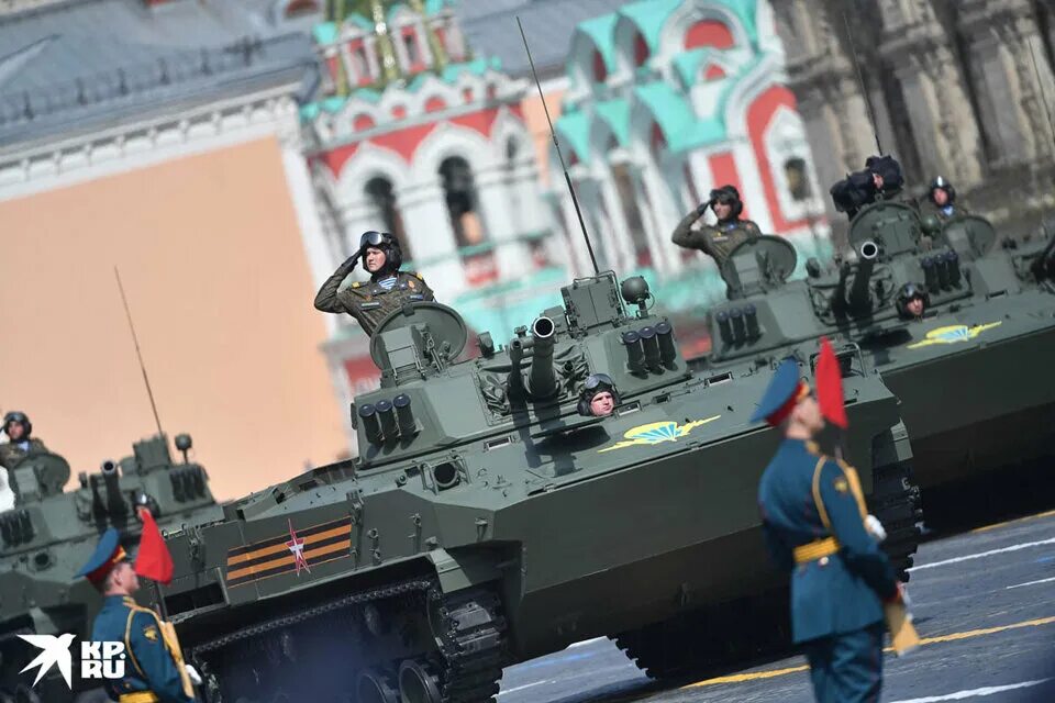 Показать прямую трансляцию парада победы. Парад победы 9 мая 2025 в москве. парад победы на красной площади 2025. парад 9 мая в москве 2025 на красной площади.