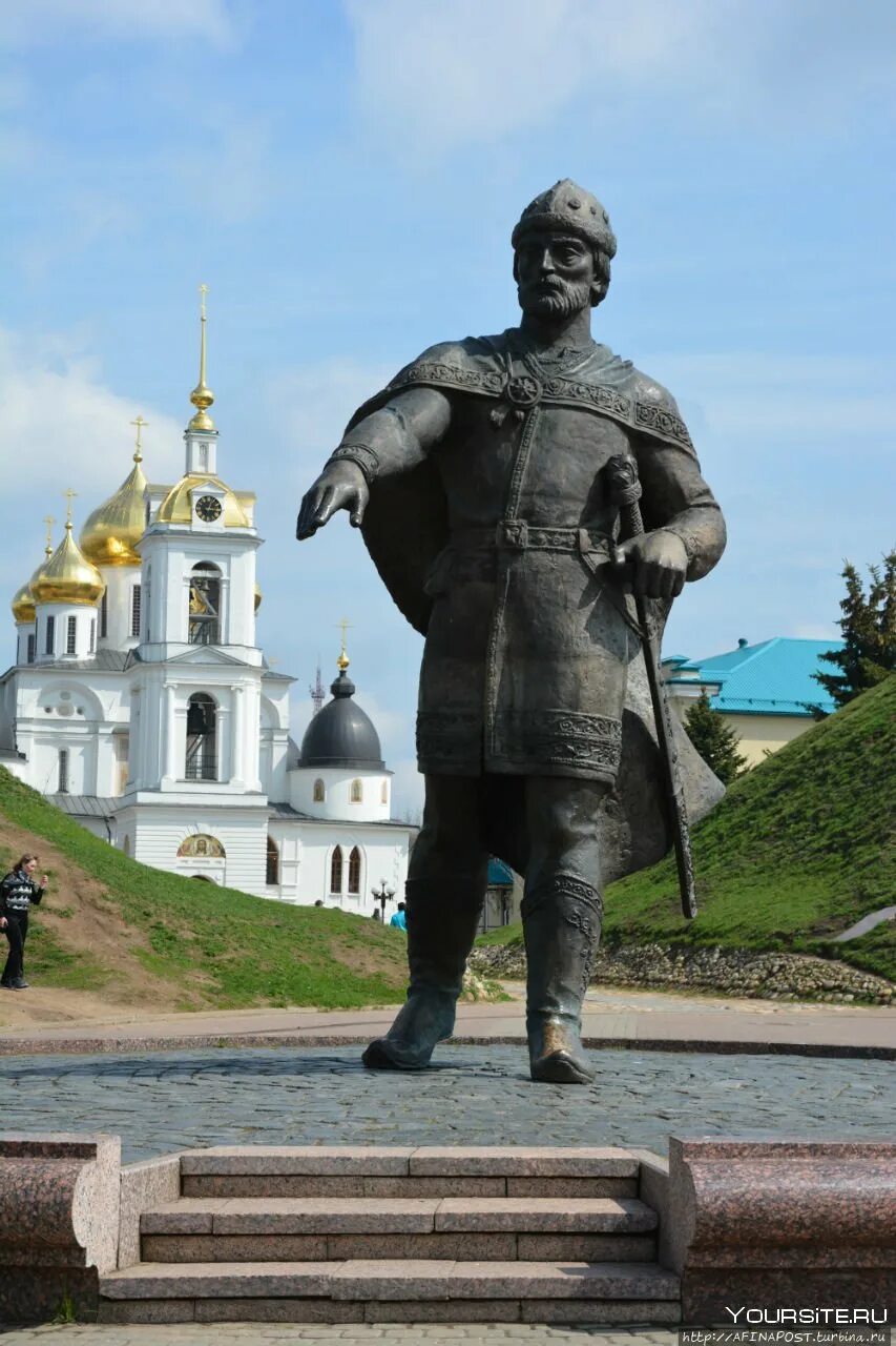 Мо г дмитров. Дмитров город в Московской области. Димитров город в Московской. Город Дмитров достопримечательности. Дмитров Долгорукий.