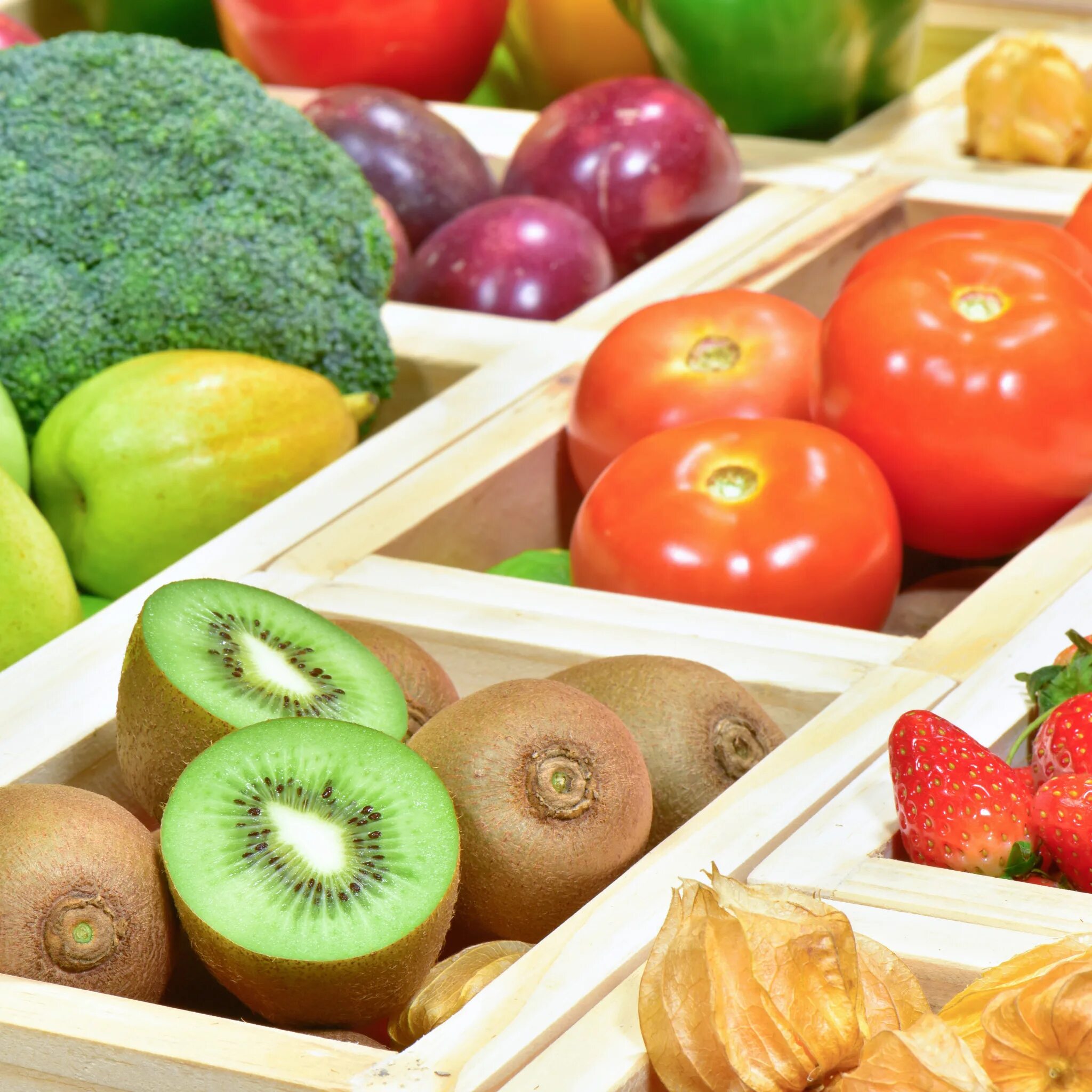 Фрукты после овощей. Овощи и фрукты. Фрукты овощи ассорти. Свежие овощи. Овощи и фрукты Эстетика.