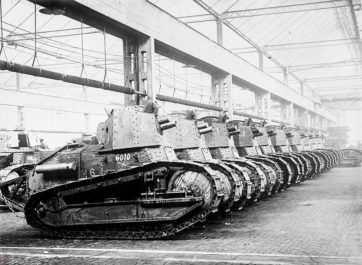 Какими были танки в начале. Рено ФТ 75 БС. Renault ft 1916. Renault ft 75 BS SPG. Рено ФТ 17 САУ.