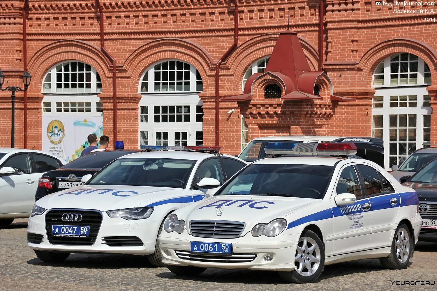 Автопарков петербурга. Мерседес 211 ДПС. Полиция Питер Audi a6. Мерседес w203 ДПС. Мерседес w203 полиция.