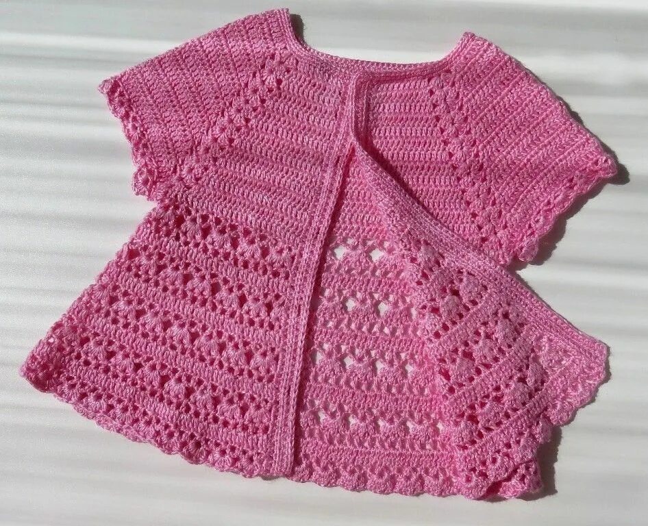 Свитер реглан сверху спицами для детей 4 лет. Вязаный свитер для девочки. Схема реглана спицами сверху для женщин на 50 размер. Вязание кофточки регланом сверху спицами для малыша. Жакет для девочки крючком.