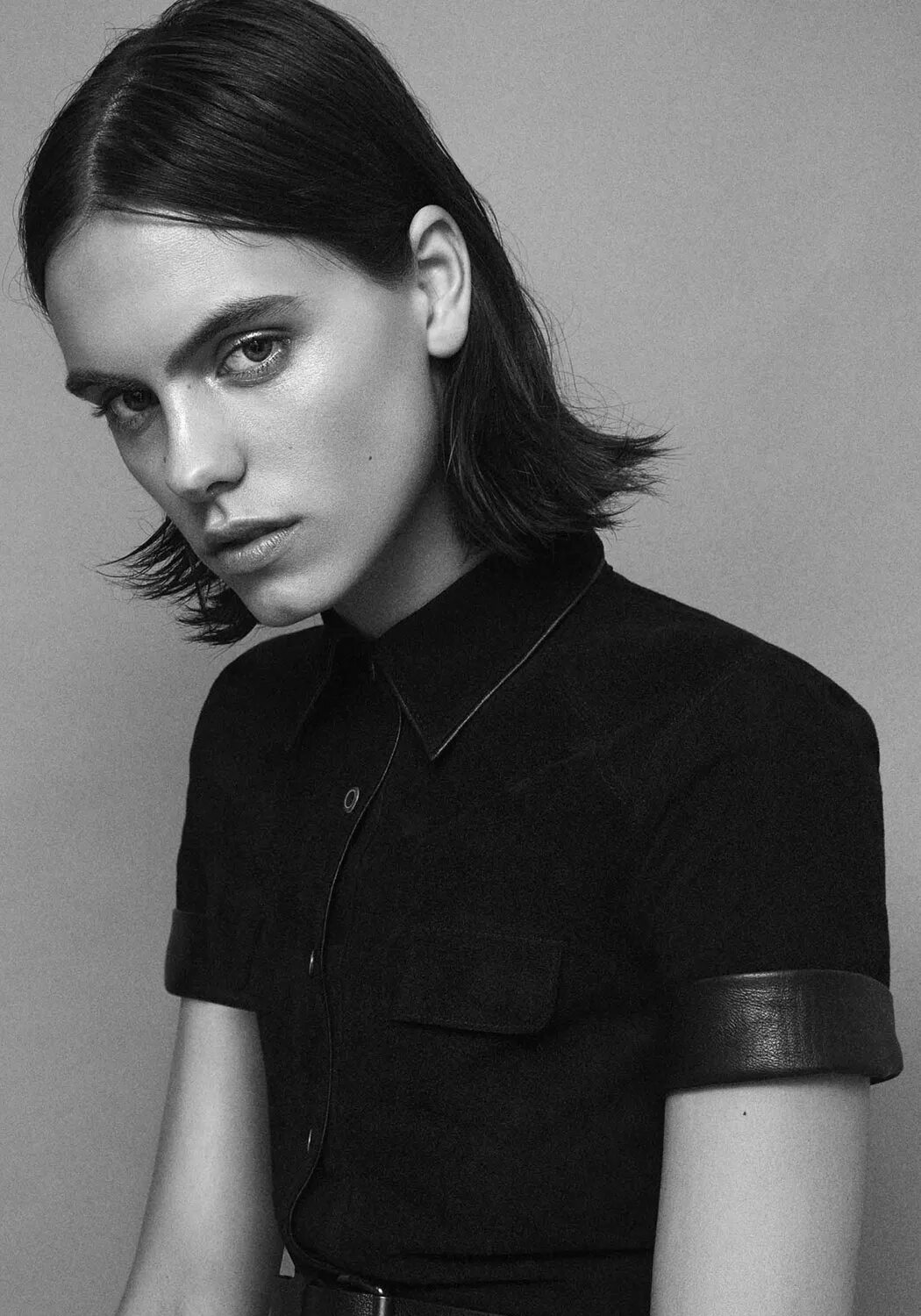 Сара вейл андрогин. Андрогинность это. Андрогинность это. Оливия лис андрогинная модель. Парень модель андрогин.