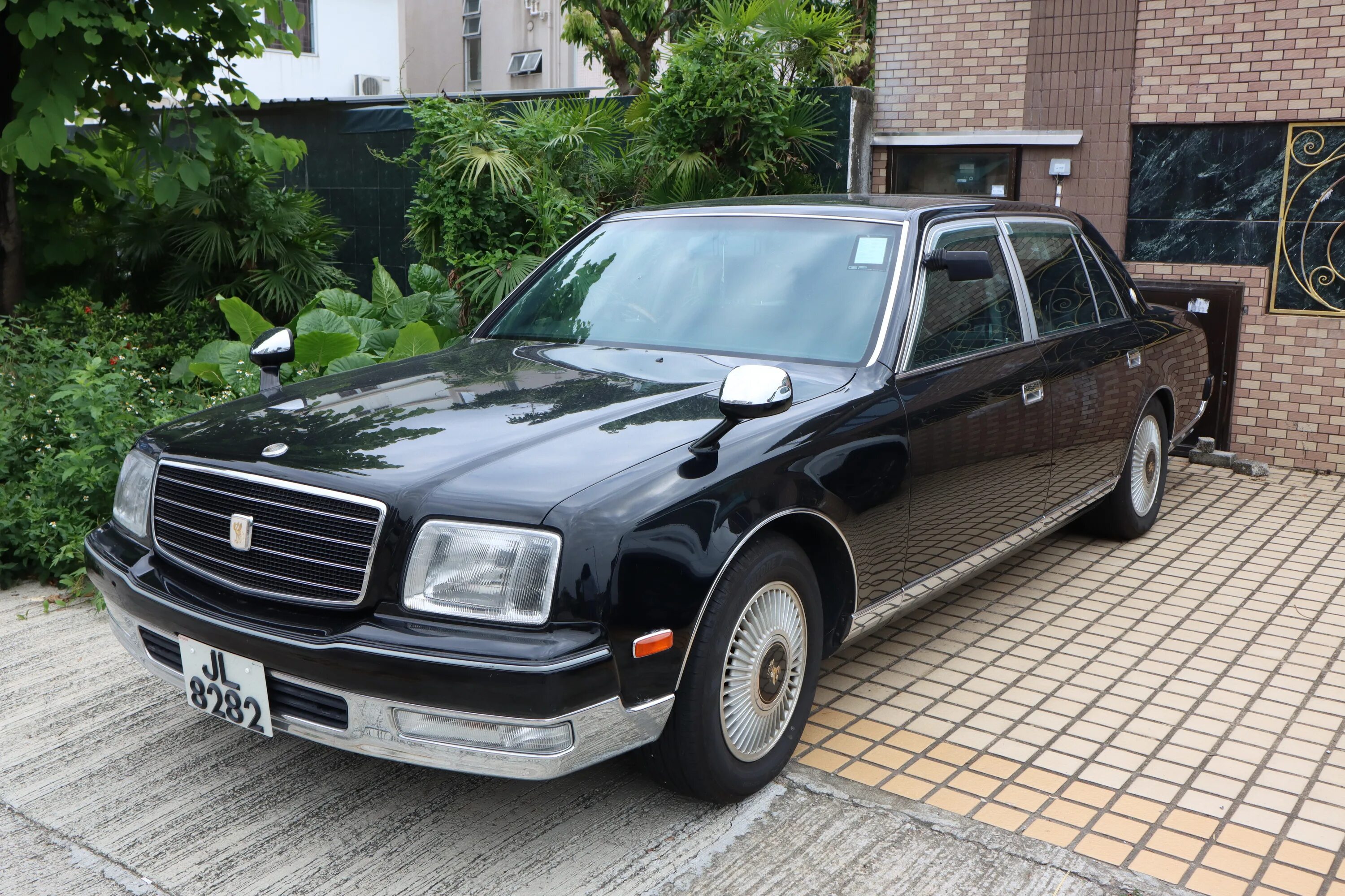 Toyota Century g50. Тойота сенчури 2000. Toyota Century v8. Toyota Century 2005. Century цена