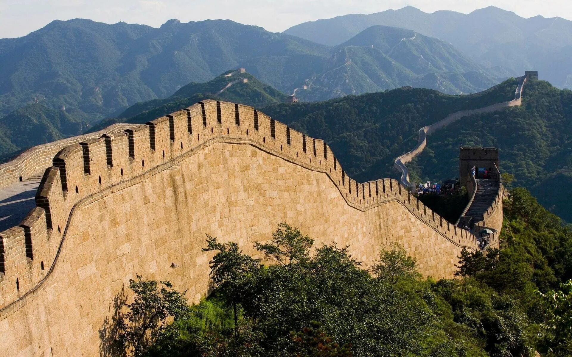 Где есть стена. Великая китайская стена внутренняя Монголия. Древний Китай стена. Великая китайская стена Нанькоу. Великая китайская стена вид снизу.