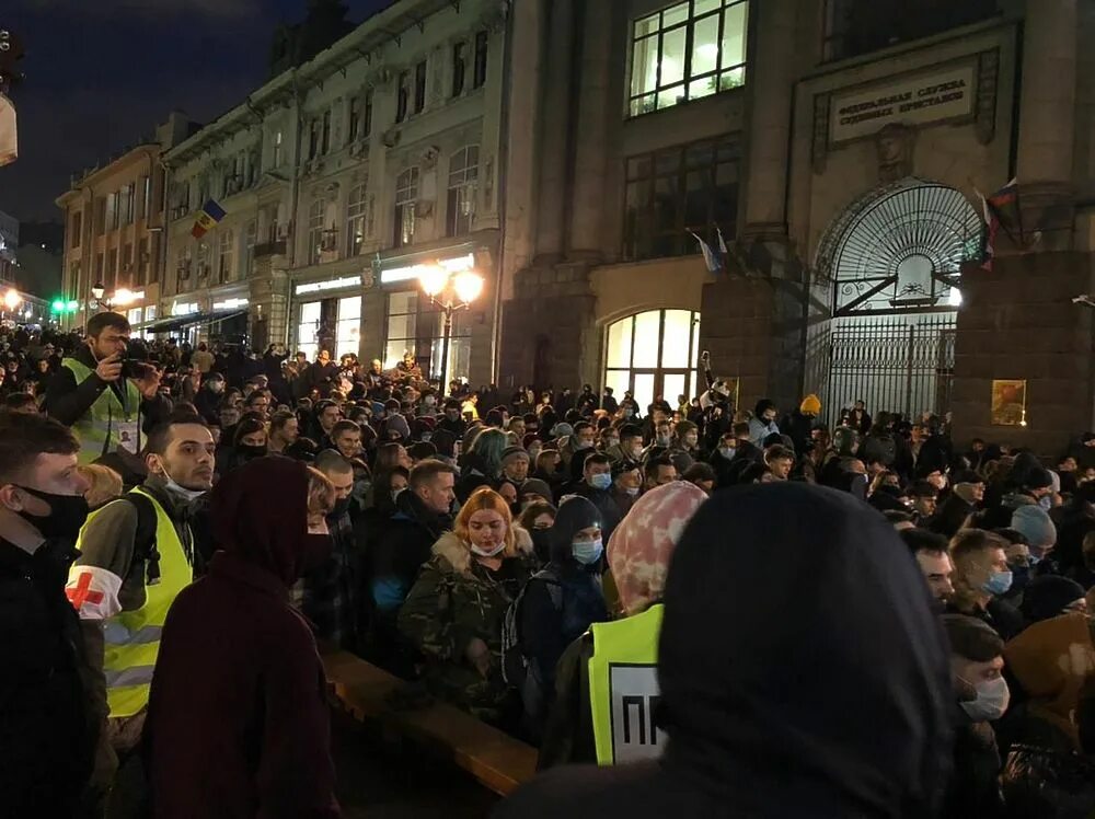 Были сегодня митинги в москве. Митинг в центре Москвы. Митинги в Москве май 2020. Москва митинг 2009.