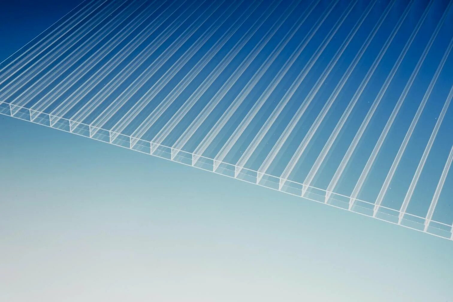 Система поликарбонат. Lexan поликарбонат. поликарбонат skyglass. поликарбонат makrolon et3227. сотовый поликарбонат кинпласт.
