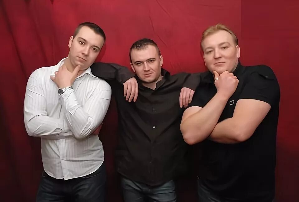 Группа радио. Группа точка росы черноголовка. Группа точка назначения фото. Русские рэп группы. Группа точка росы алексей колодицкий.