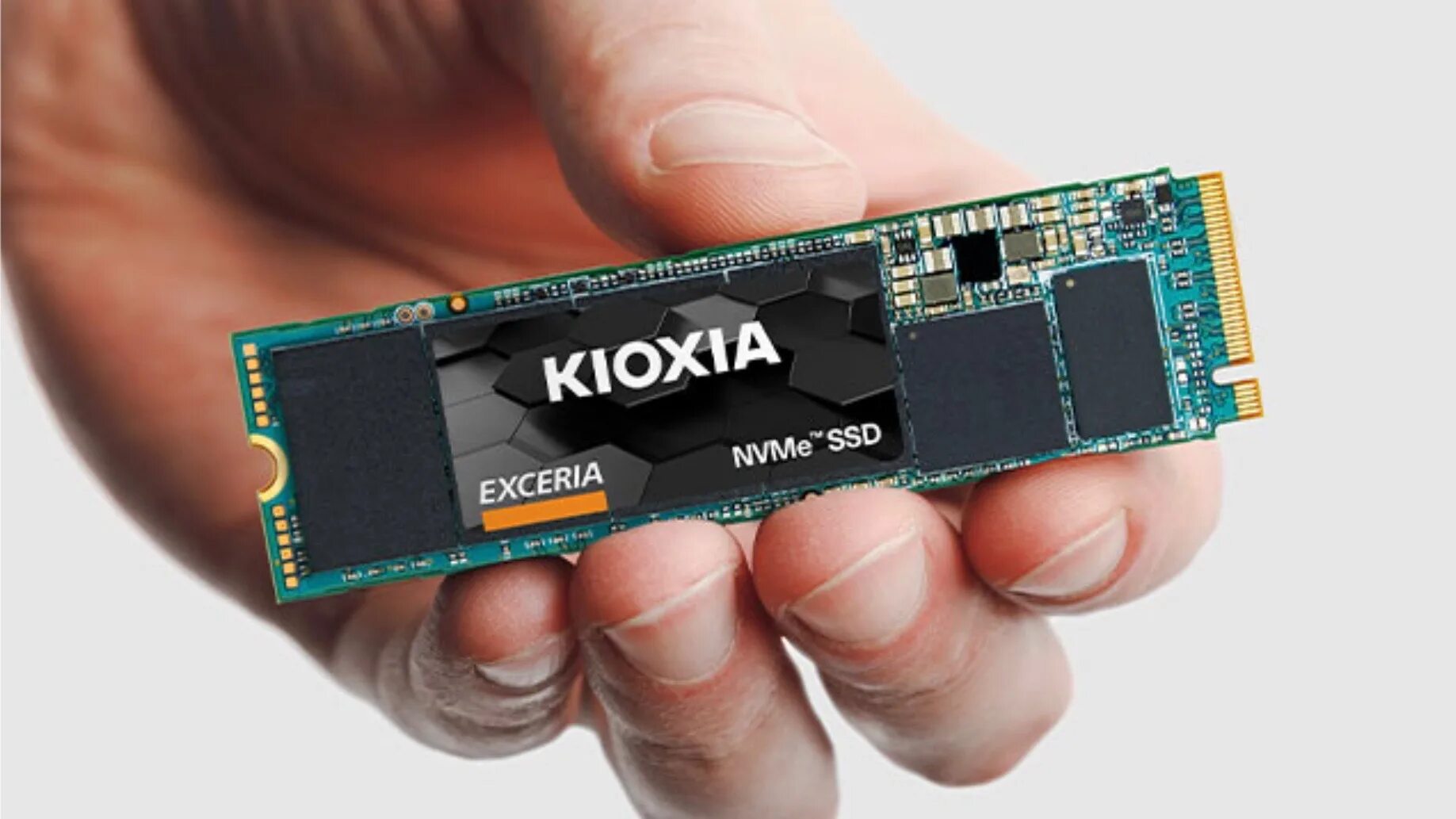 Чип памяти ssd. NVME kioxia. SSD m2 NVME. SSD накопитель kioxia Exceria g2 NVME TB. SSD новая поколения.