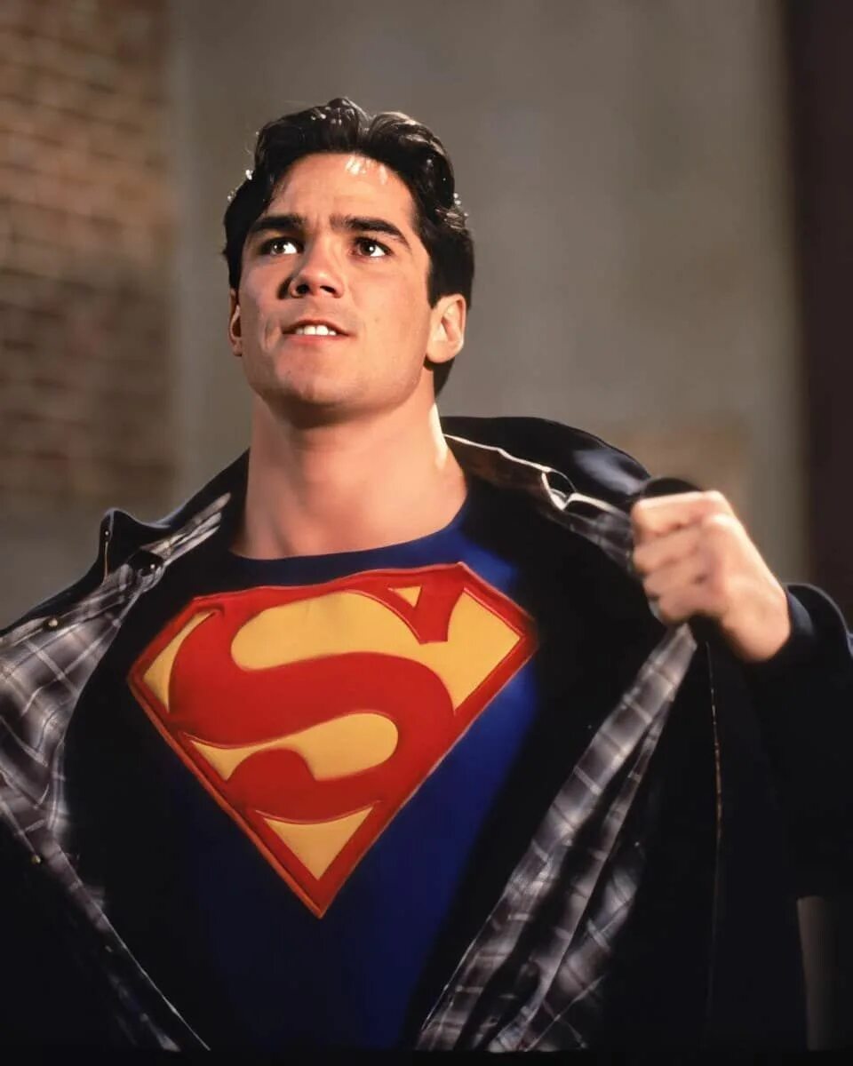 Кларк кент супермен. Кларк Кент тайны Смолвиля. Том Уэллинг Супермен.