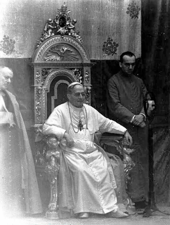 Пий xi. Pope pius xi. папа римский пий 11. папа пий 5. mit brennender sorge (1937) папы пия xi.