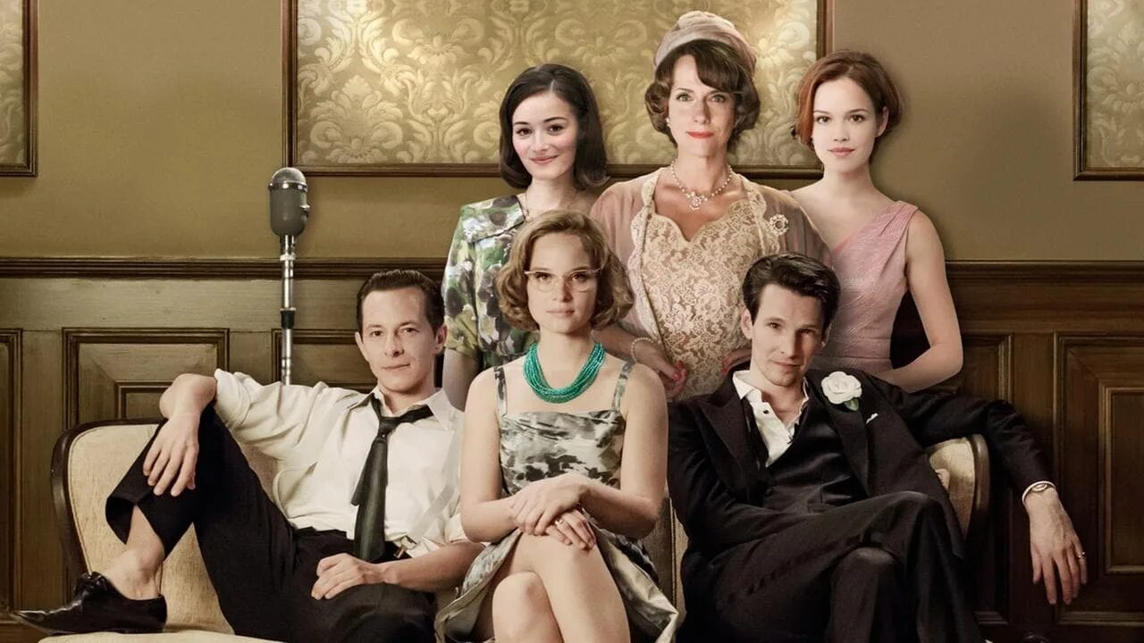 Кудамм 56 сериал. Карина андоленко отчим. Отель адлон семейная сага. Семейные саги книги картинки. Русская семейная сага.