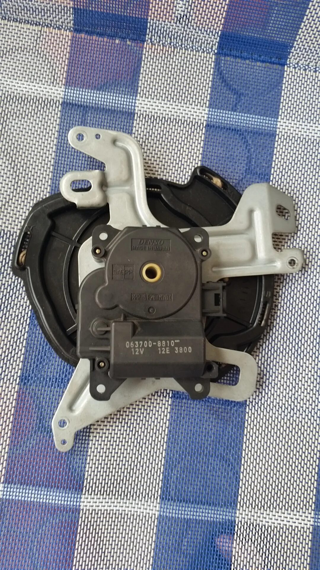 87106-30371 сервопривод режимов обдува lexus rx300. 8710633290 сервопривод заслонки отопителя лексус еs 300h. 87106-30371 сервопривод режимов обдува lexus rx300. Сервопривод печки лексус рх 350. Сервопривод печки lexus rx 300.