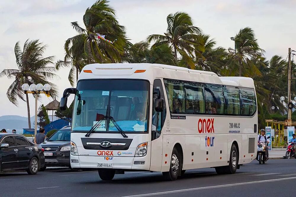 Турфирма автобусных туров москва. Автобус Anex Tour Турция. Анекс туроператор Турция. Экскурсионный автобус Анекс тур. Автобусный парк Анекс Турция.