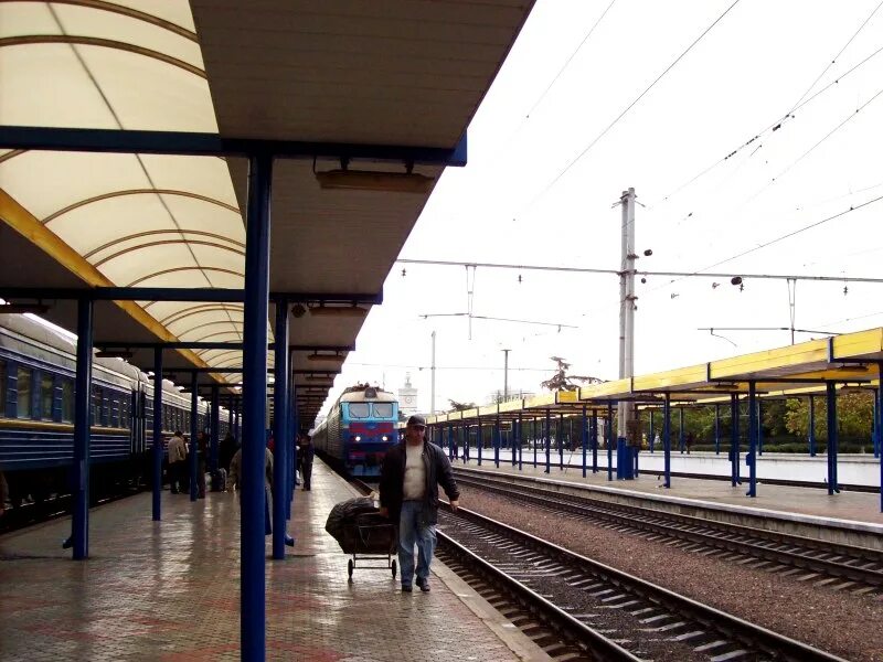 Пригородная джанкой. Станция Сиваш. Станция Сиваш вокзал. Станция Новоалексеевка. Сальково (станция) Сиваш.