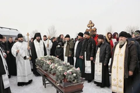 Сколько священников