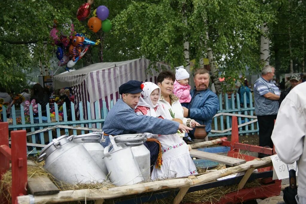 Погода в никольске вологодской. Ильинская ярмарка в Никольске Вологодской. Никольская ярмарка Никольск. Ильинская ярмарка Никольск 2020. Городской парк Никольск Вологодская область.