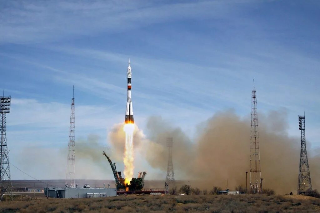 Космодром найди космодром. Ракета союз байконур. космодром байконур старт востока ссср. байконур космодром калуга. старт рн союз на байконуре.