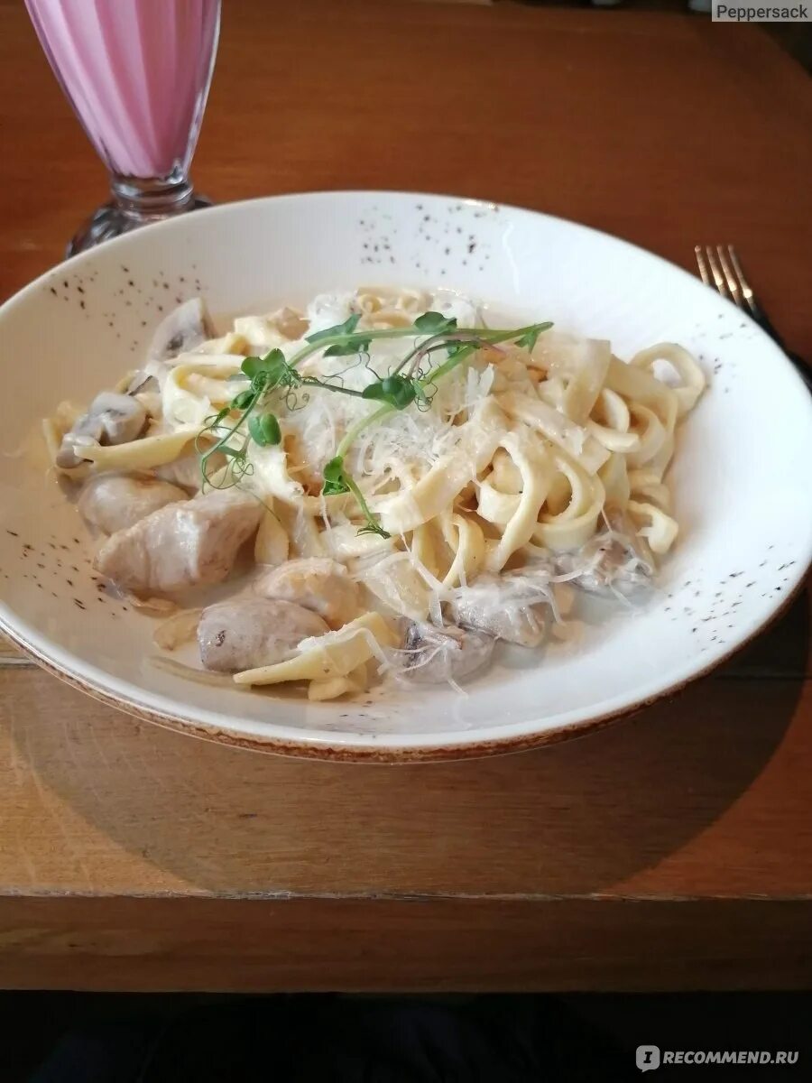 Великий новгород вкусно поесть в центре. Юрьевское подворье великий новгород. Где покушать в великом новгороде. Великий новгород где вкусно поесть. Кафе сударушка великий новгород.