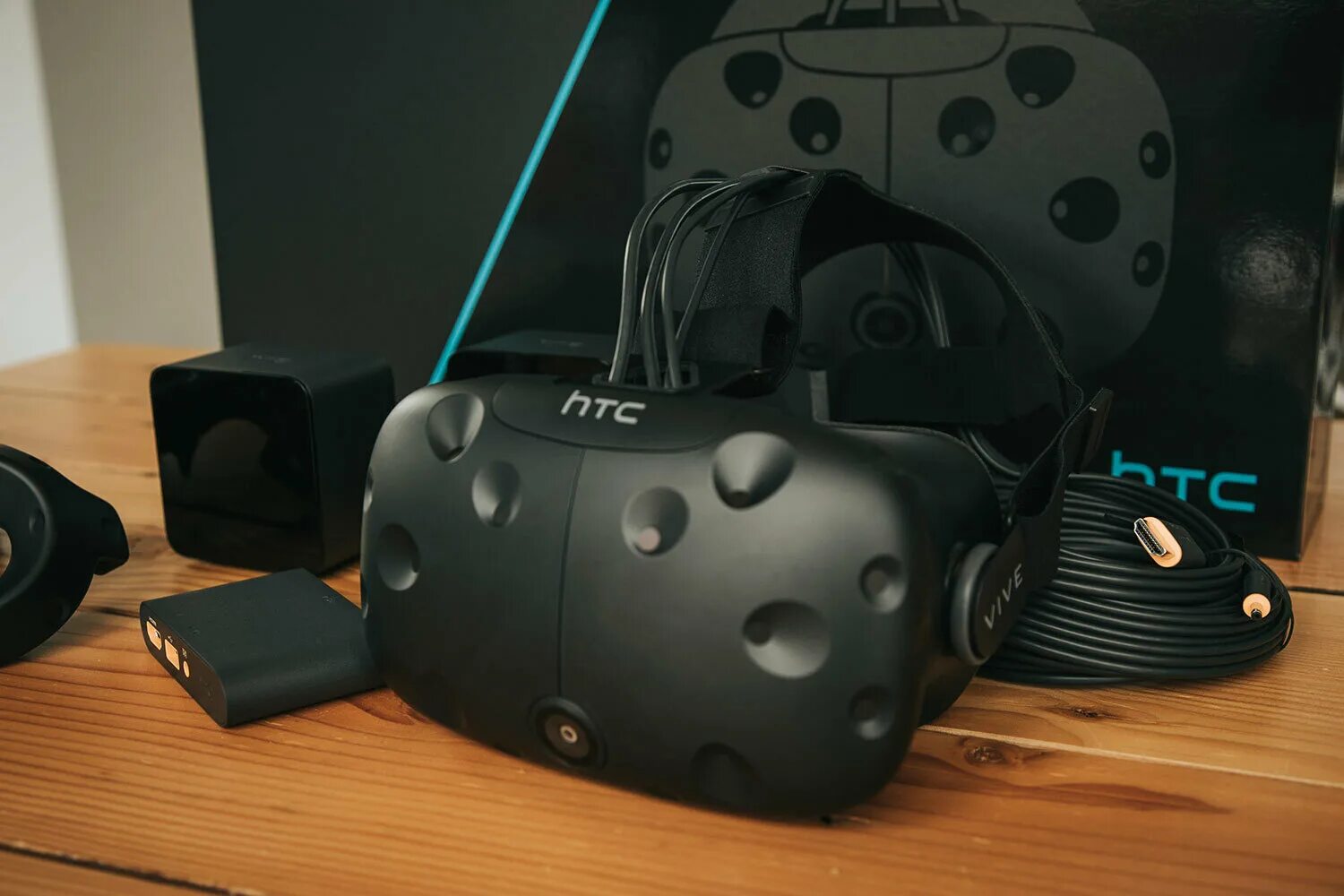 Htc vive 1. VR очки HTC Vive. ВР очки HTC Vive. VR шлем Vive. VR шлем HTC.