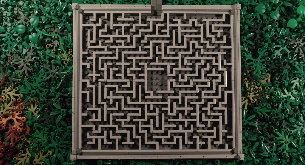 Лабиринт закрывается. Красивый лабиринт. Лабиринт закрывается. Лабиринт. Парк лабиринтов барселона.