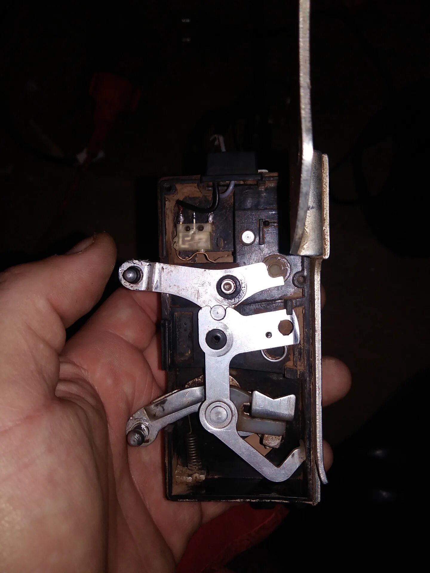 Концевик двери шевроле нива. Концевик двери шеви нива. Концевик двери шевроле нива. Концевик двери нива 2123. Концевик двери шевроле нива.