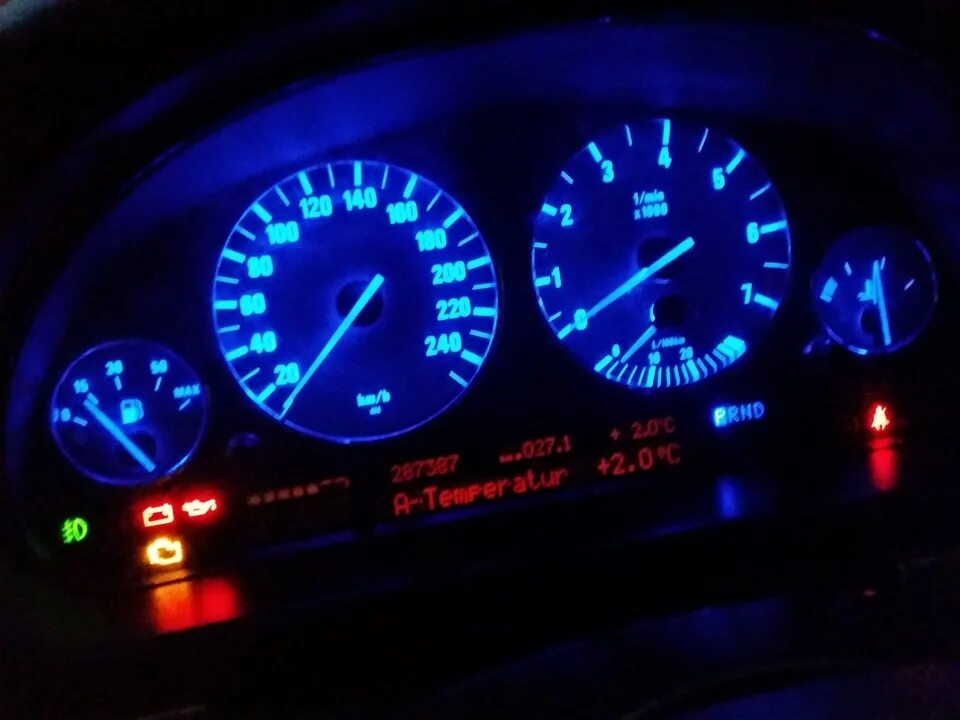 Подсветка е34. Подсветка панели BMW e39. Лампочки в приборную панель БМВ е39. Подсветка приборов БМВ е34. Пересвет приборки БМВ е34.