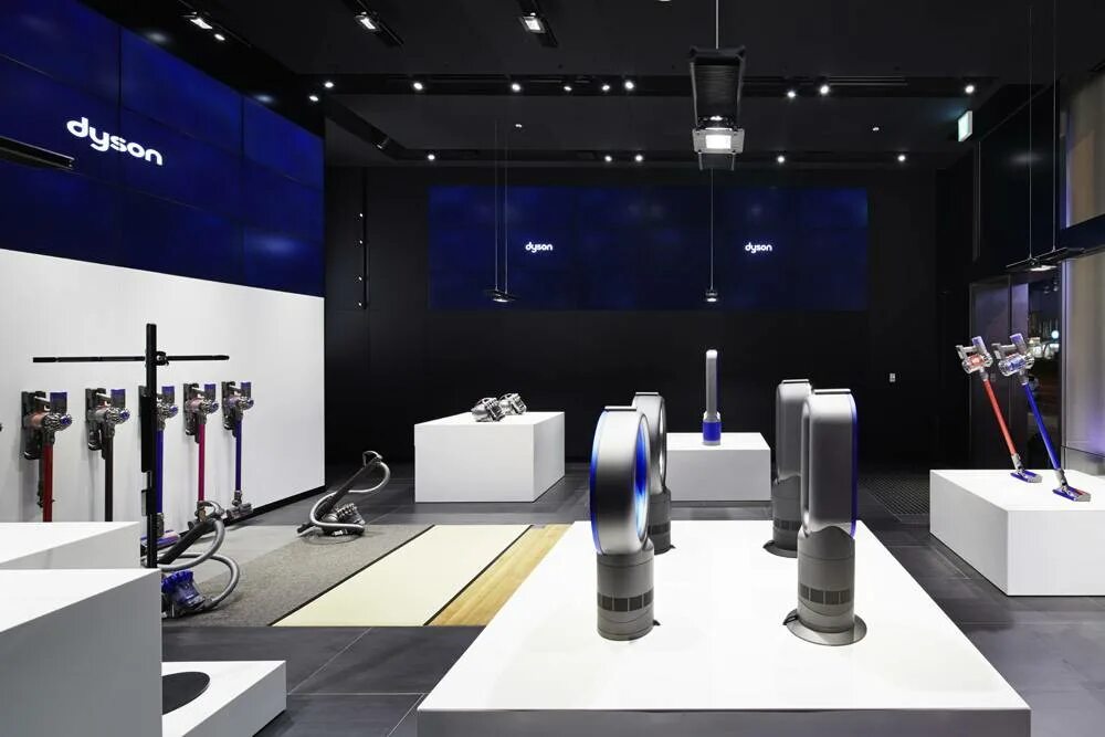 Дилеры дайсон. Бутик Dyson. Островок Dyson. Dyson Store. Dyson Showroom.