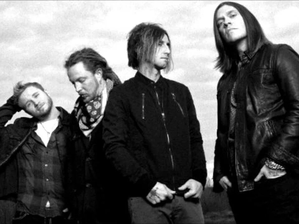 Зак майерс shinedown. Shinedown planet zero. Shinedown 2008. Shinedown. Фото группы shinedown.