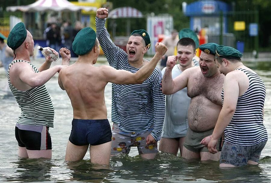 С днем пограничника. Смешные ВДВШНИКИ. С днем ВДВ.