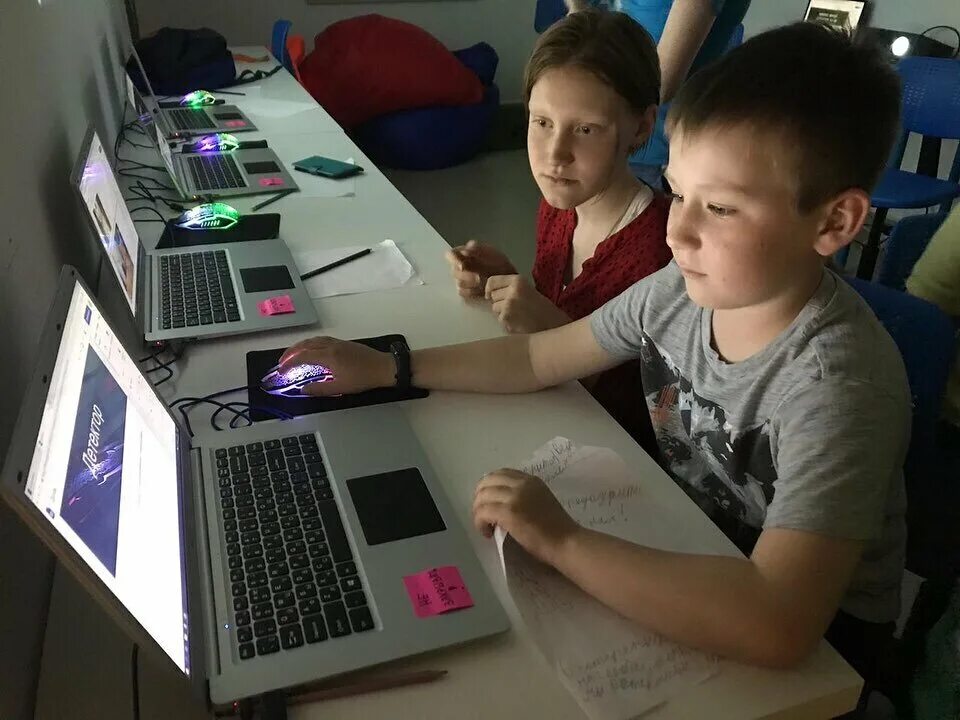 Школа программистов мытищи на ул. Школа программистов мытищи. Алгоритмика швецова пермь 39. Программирование в школе 11 классе. Программирование для подростков.