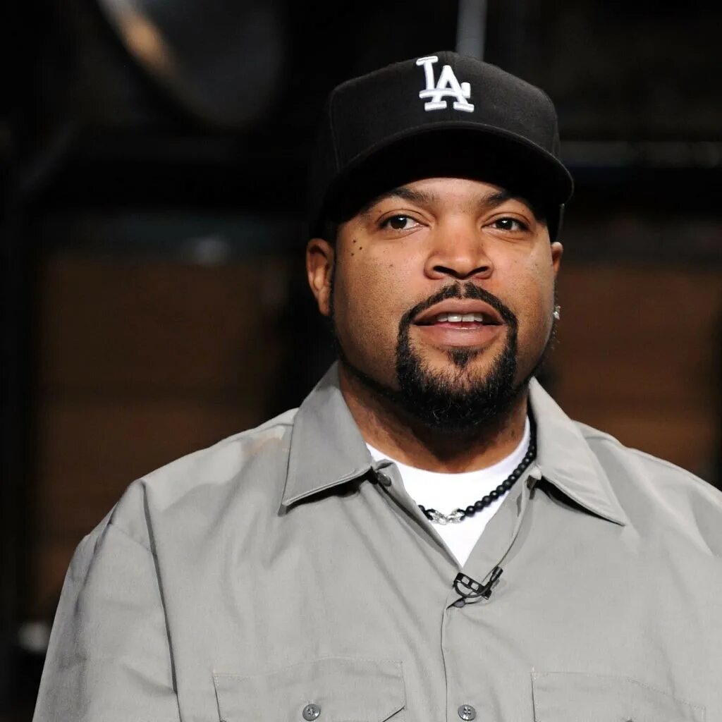 Ice cube ic. Ice Cube. Рэпер айс Кьюб. Ice Cube стиль. Ice Cube 2022.