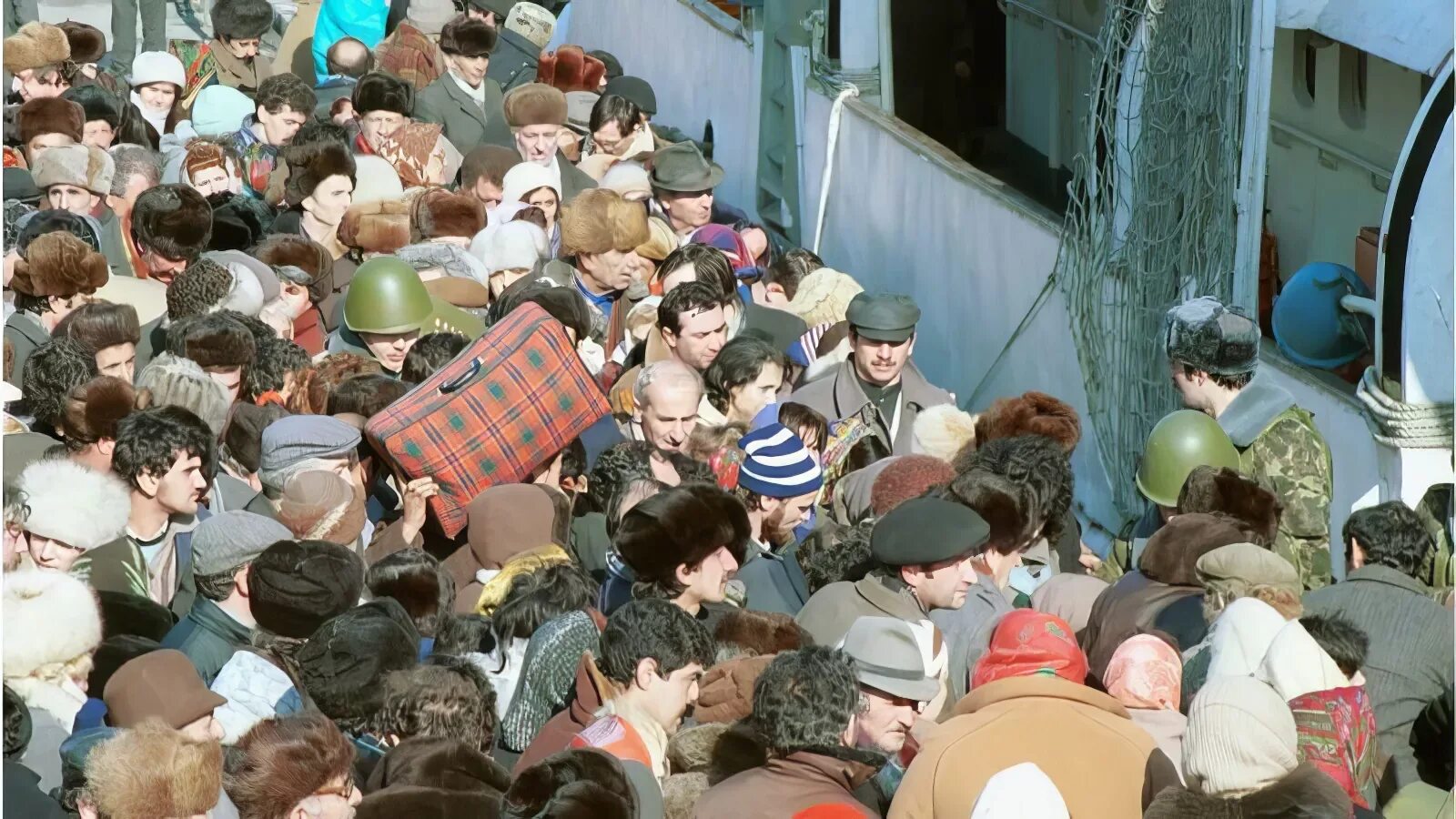 Армянский погром в баку 1990. Азербайджан 90 годы. Армянский погром в баку 1990. Азербайджан 90 годы. Азербайджан 90 годы.