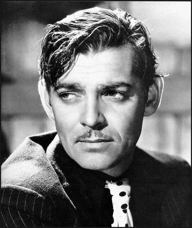 Sir Laurence Olivier - Rebecca 1940 Classic hollywood, Movie stars, Hollywood