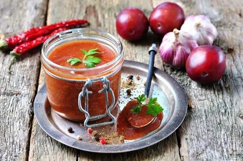Вкусные соусы к мясу на зиму