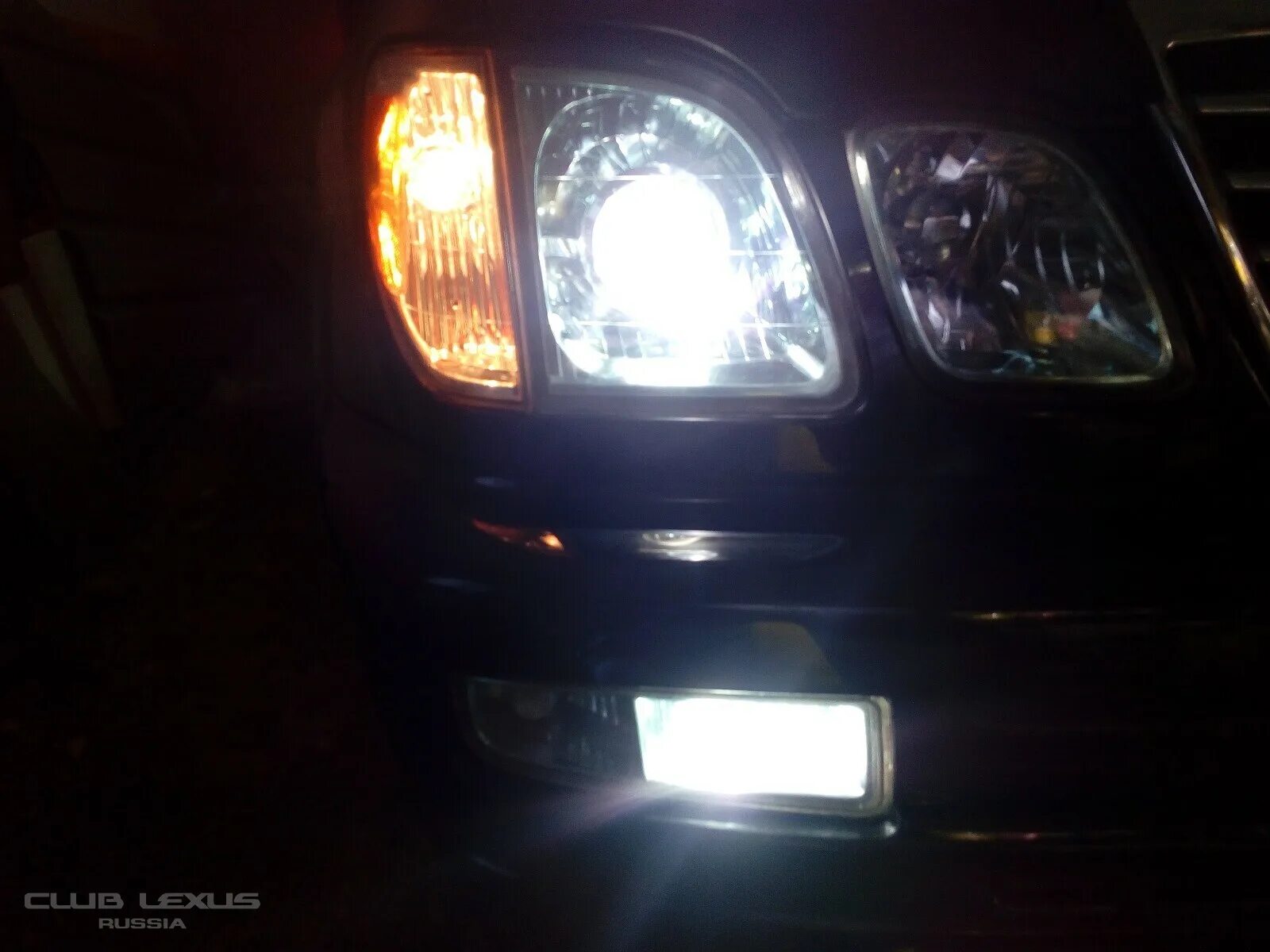 Лампы лексус lx470. Лампочки лексус 470. Лампочки лексус 470. Lexus gx 470 ангельские глазки. Лексус gx470 лампочки заднего хода.