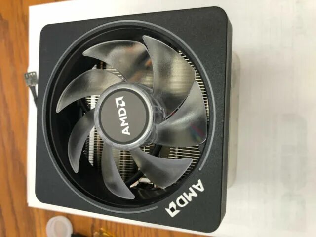 Кулером wraith prism. Кулер wraith prism. кулер amd wraith prism rgb. amd wraith prism cooler. кулер amd am4.