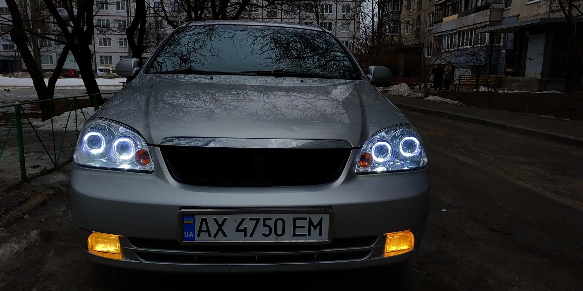 Замена разъёмов на линзовых фарах - Chevrolet Lacetti 5D, 1,4 л, 2007 года запча