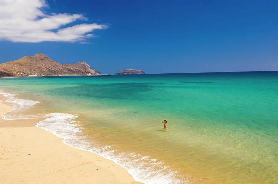 Португалия порто пляжи. Порту-санту остров. Порто санто португалия. Мадейра фуншал пляжи. Порту-санту автономный регион?.