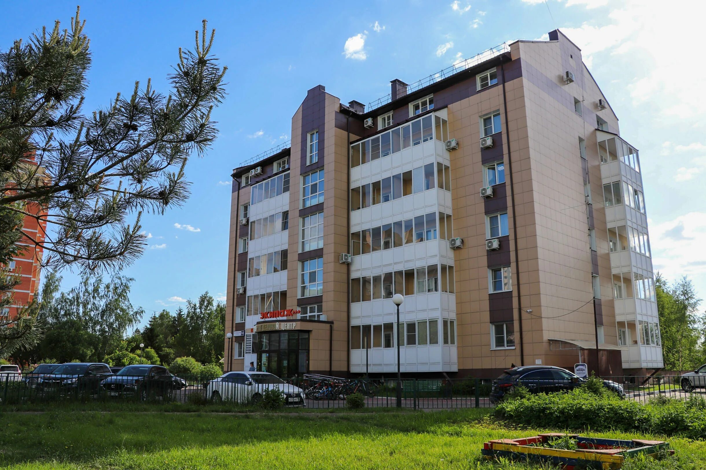 Краснознаменск лив. Октябрьская 12 краснознаменск. гостиница экипаж краснознаменск. экипаж, краснознаменск, октябрьская улица, 12. кафе экипаж краснознаменск.