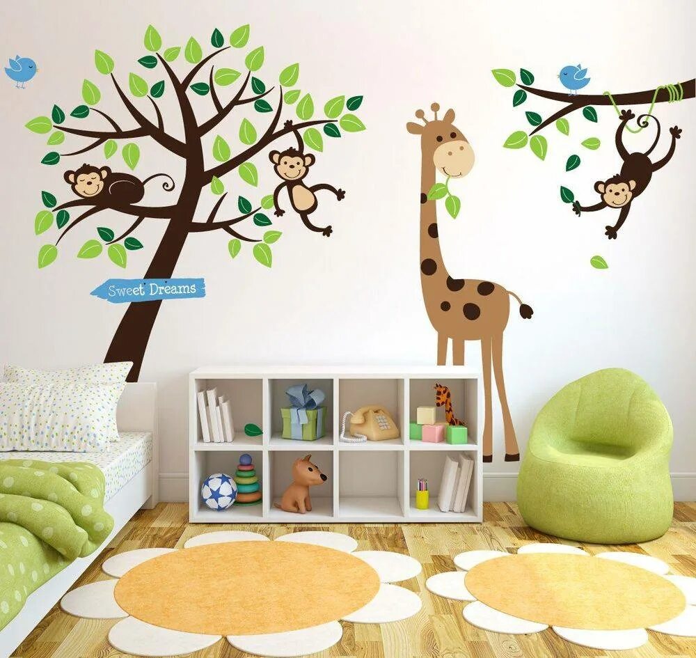 Декор на стену в детскую. Декор на стену "дерево" в детском саду. Круги дерева для украшения стены. Декорация стен в детском саду. Аппликация для детской комнаты.