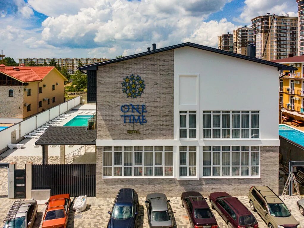 Ван тайм отель анапа. Ван тайм отель анапа. «onetime» отель. Onetime пионерский просп. One time 3 анапа.