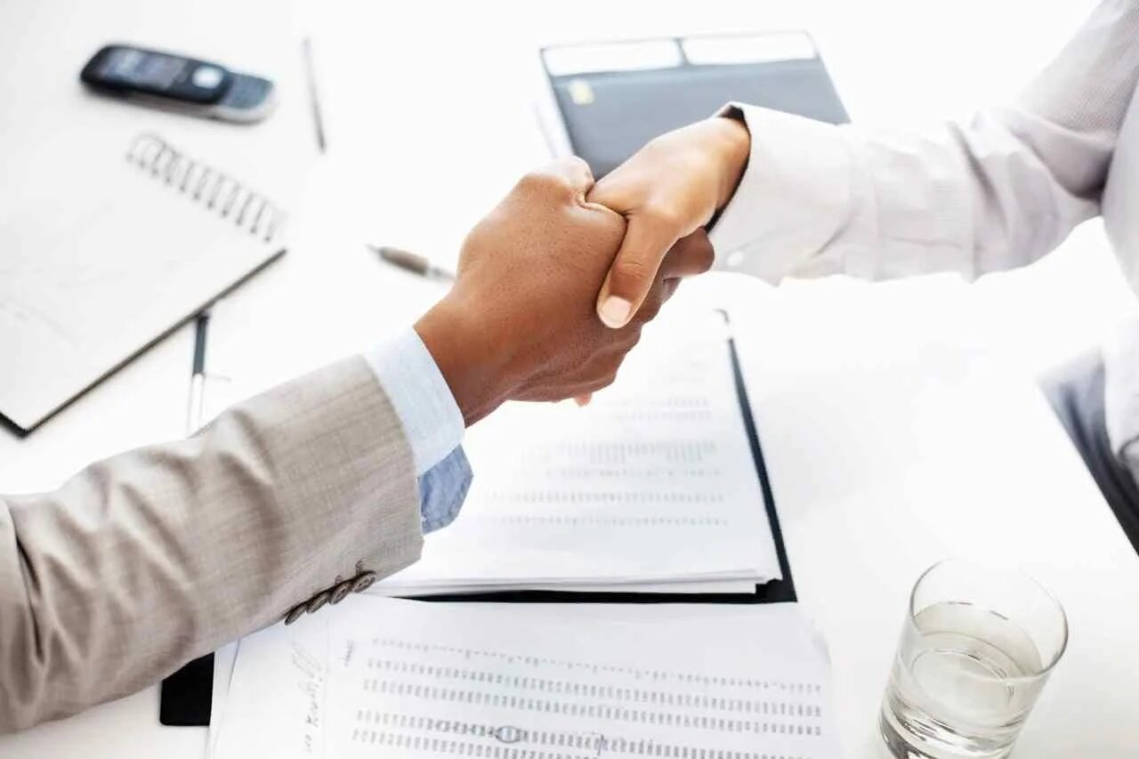 Договор фото. Разработка договоров. Услуга по подготовка договоров. Готовитесь к сделке. Подписание договора.